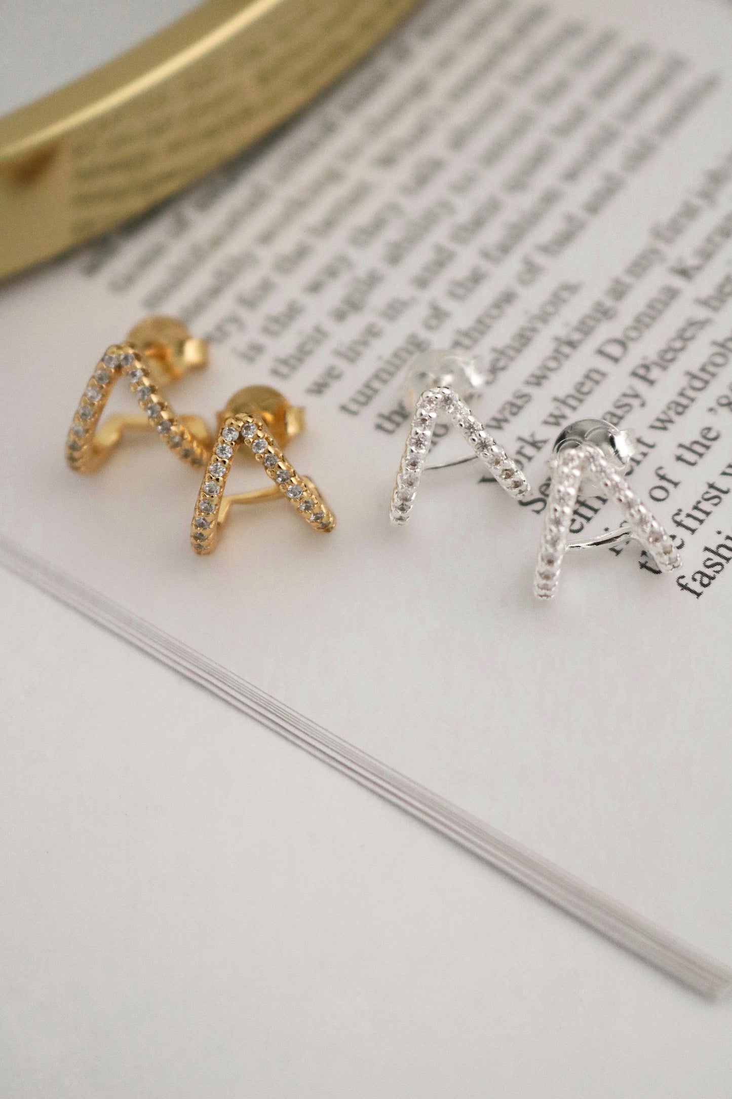 Brinco Laura Cravejado